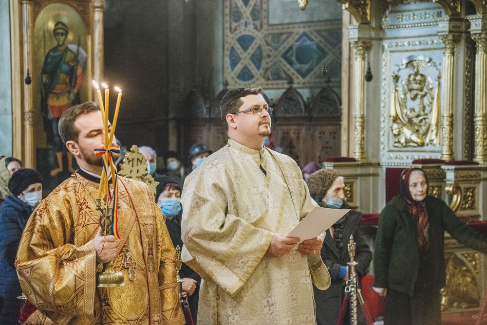 „Treimea de arhierei”, cinstită la Facultatea de Teologie din Iași prin Liturghie arhierească