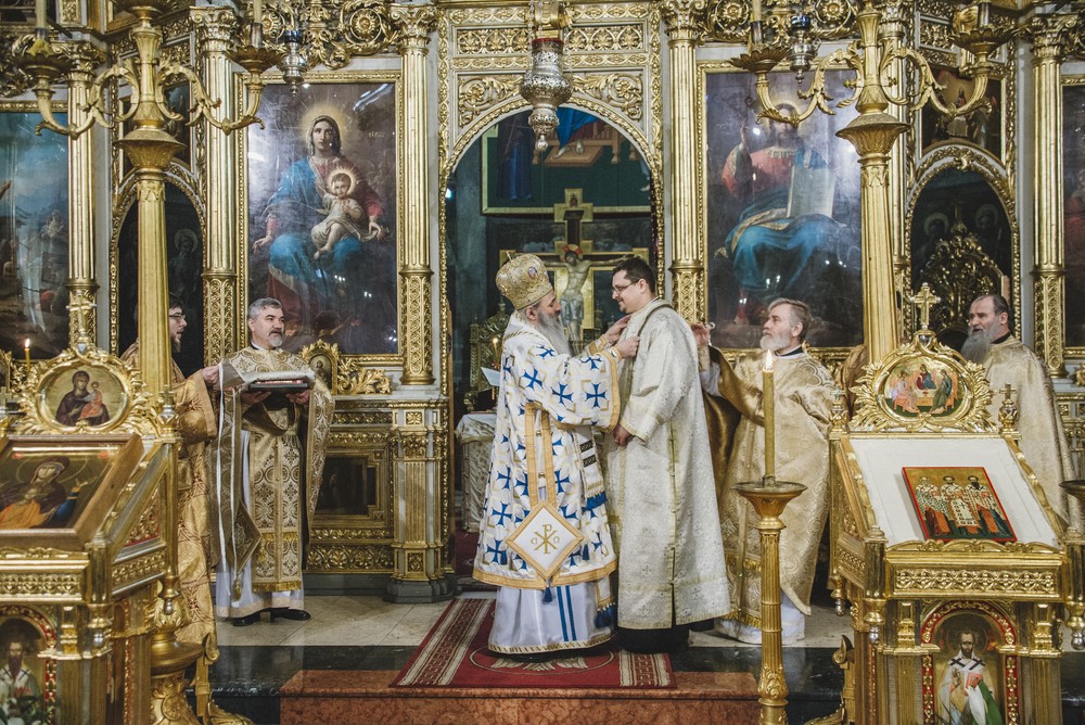 „Treimea de arhierei”, cinstită la Facultatea de Teologie din Iași prin Liturghie arhierească