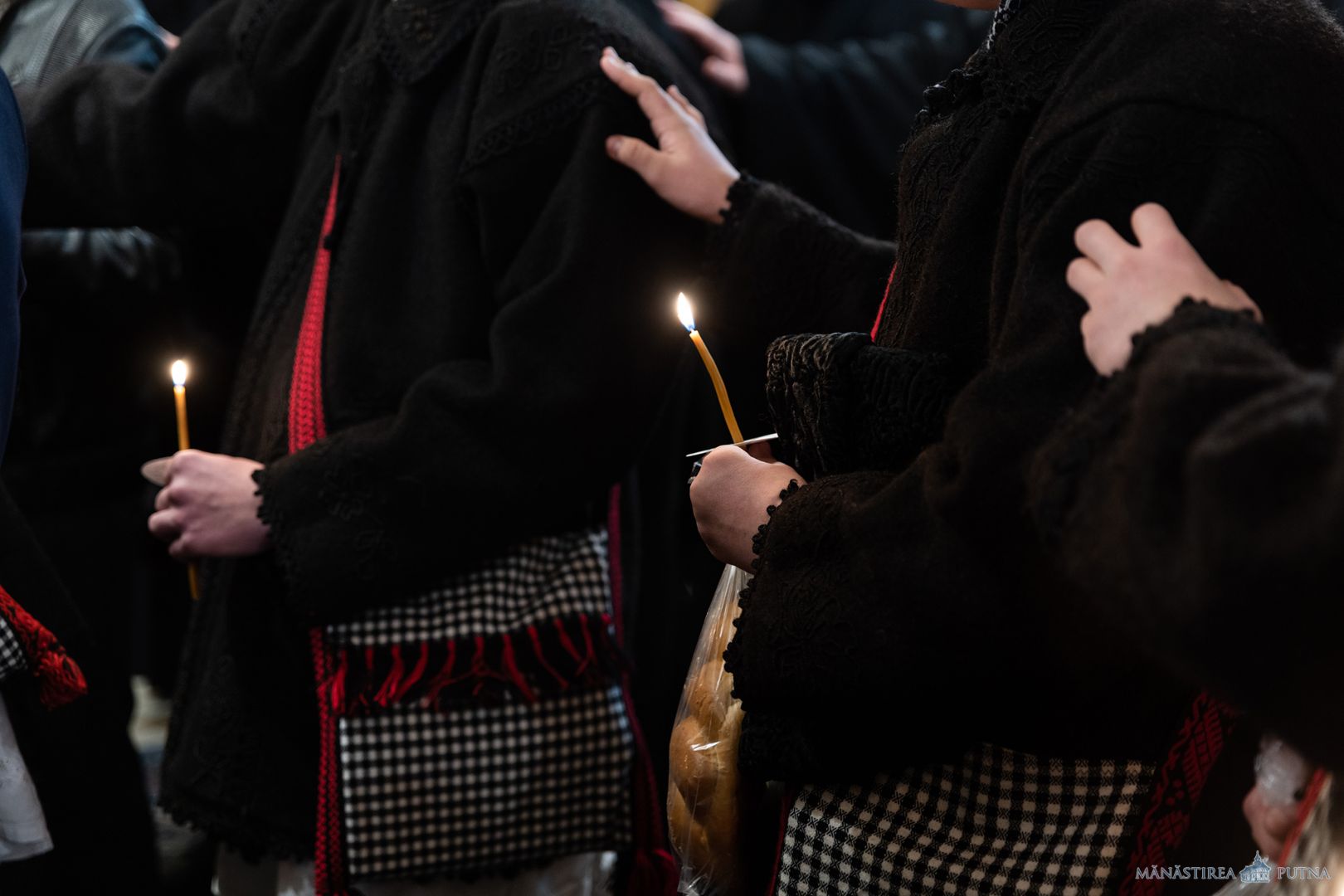 Poetul Mihai Eminescu a fost comemorat la Mănăstirea Putna