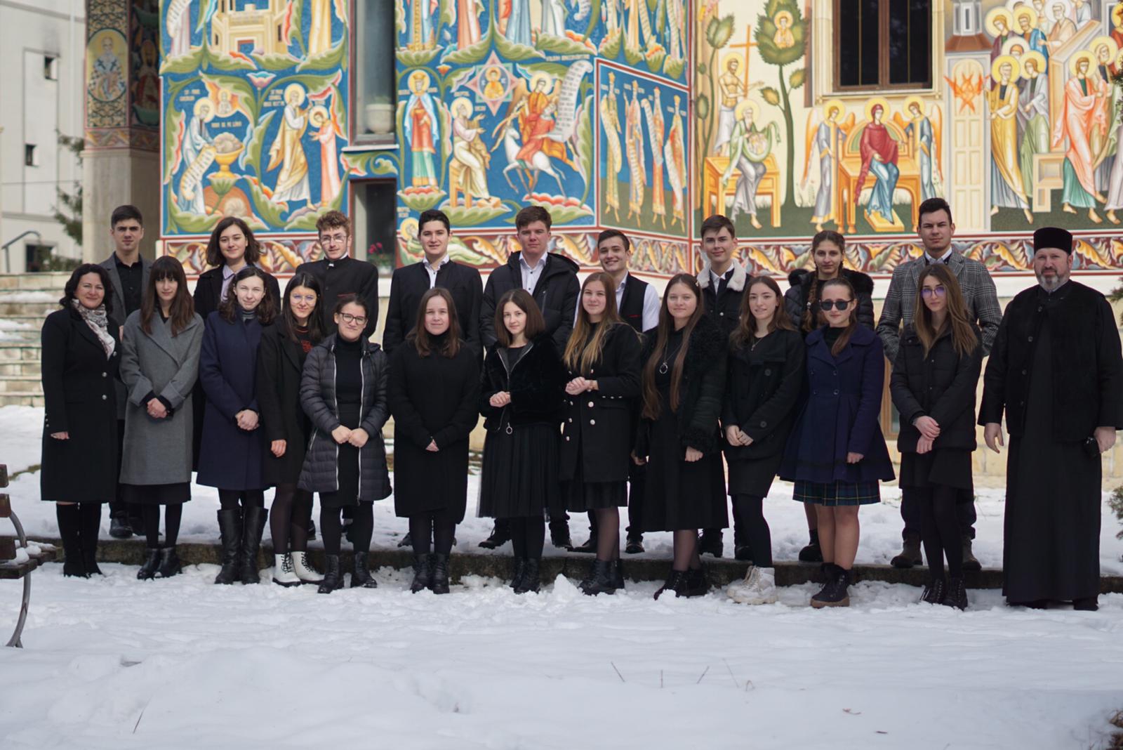 De 10 ani la Bitola: Elevii seminariști de la Mănăstirea Neamț concurează pentru Marele Premiu