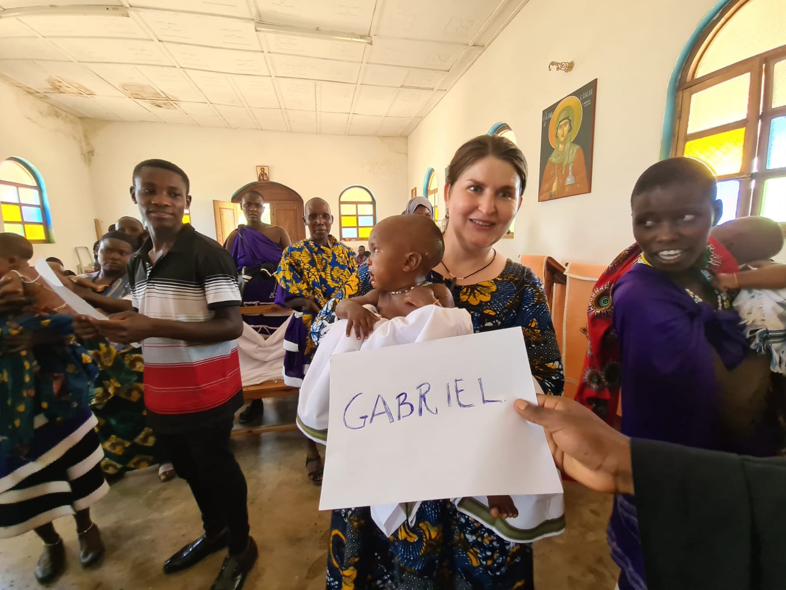 Din apă și din Duh - botez pentru 12 copii de massai