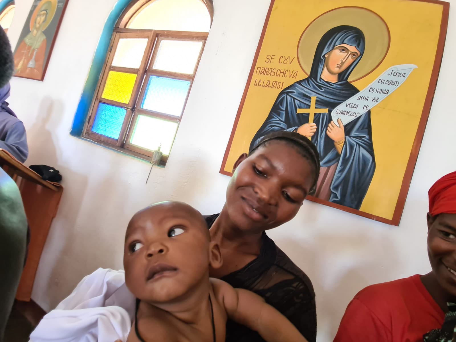 Din apă și din Duh - botez pentru 12 copii de massai