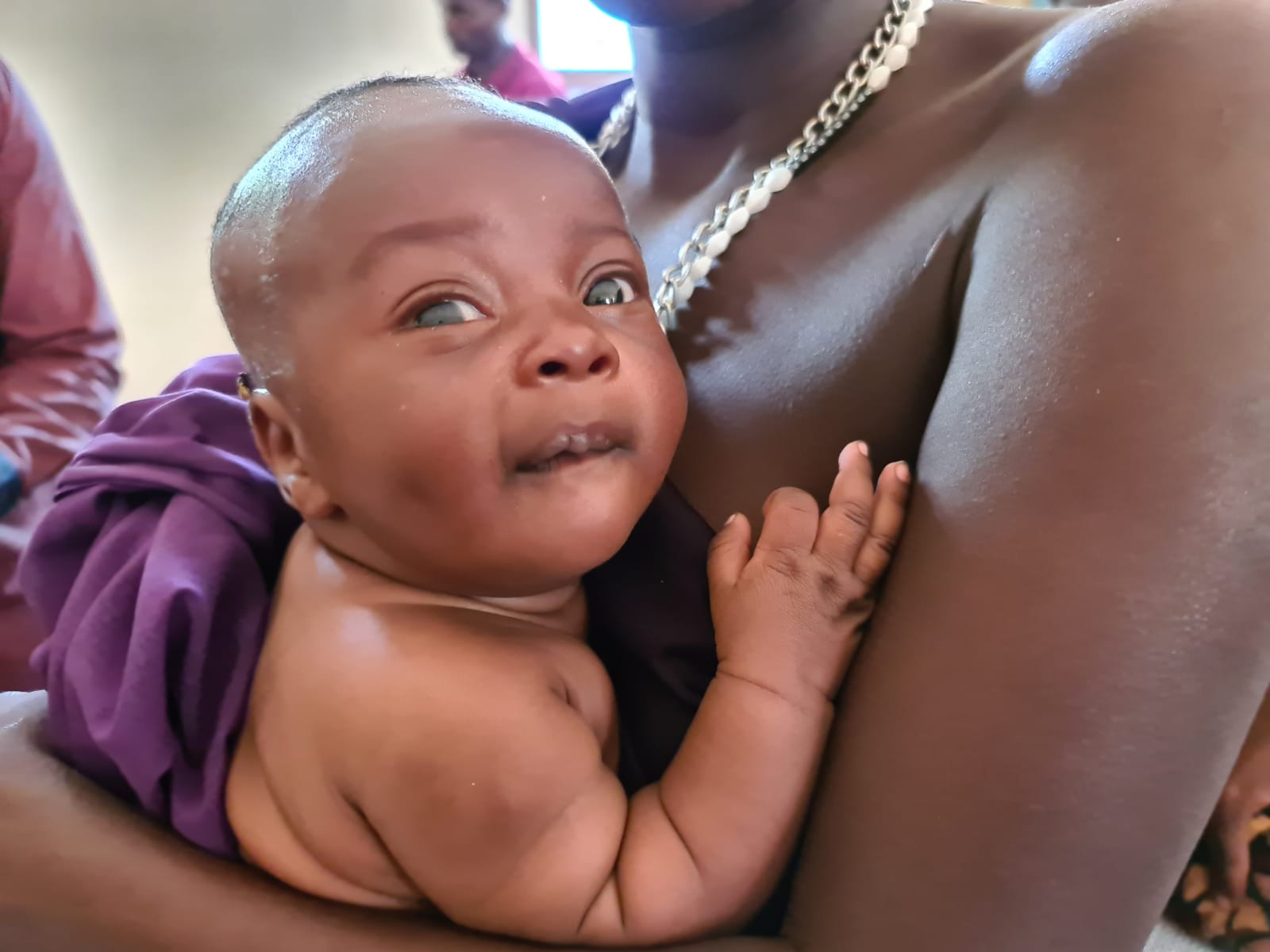 Din apă și din Duh - botez pentru 12 copii de massai