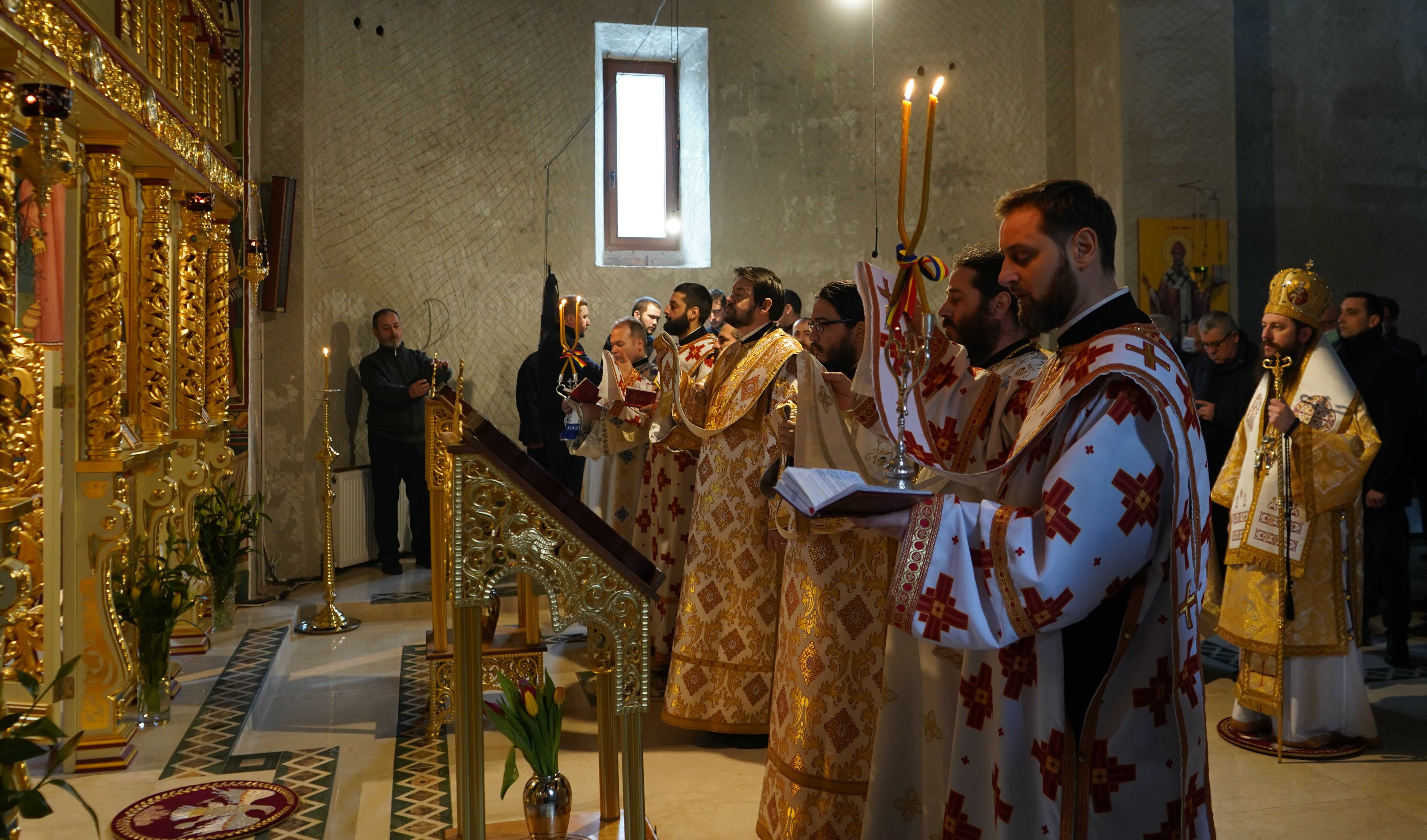 Binecuvântare arhierească la Mănăstirea Sihăstria Râșcăi, Protopopiatul Fălticeni