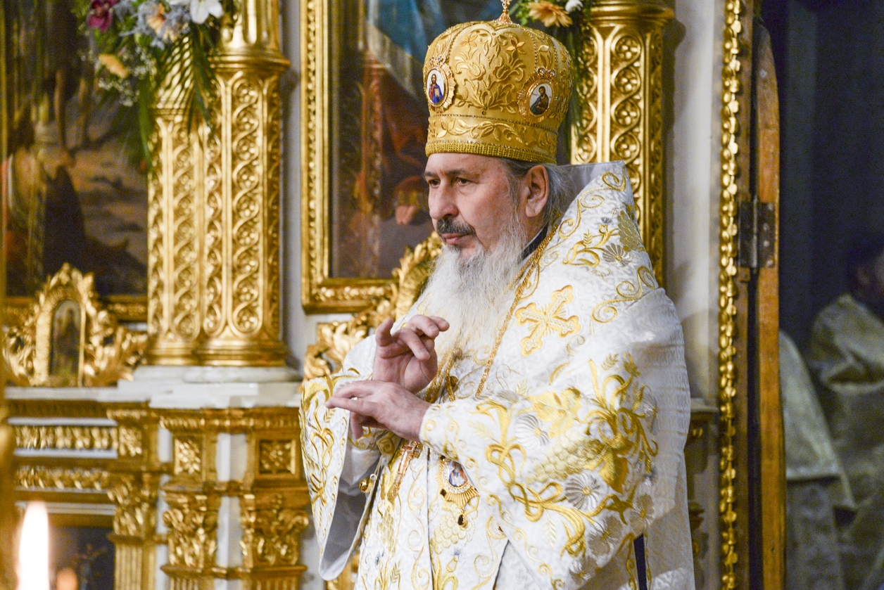 Hramul istoric al Catedralei mitropolitane din Iași, sărbătorit în prezența a șapte arhierei