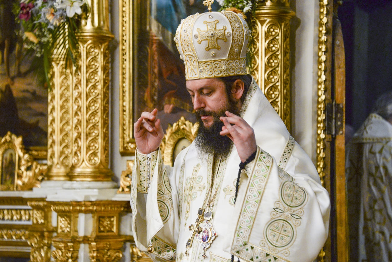 Hramul istoric al Catedralei mitropolitane din Iași, sărbătorit în prezența a șapte arhierei