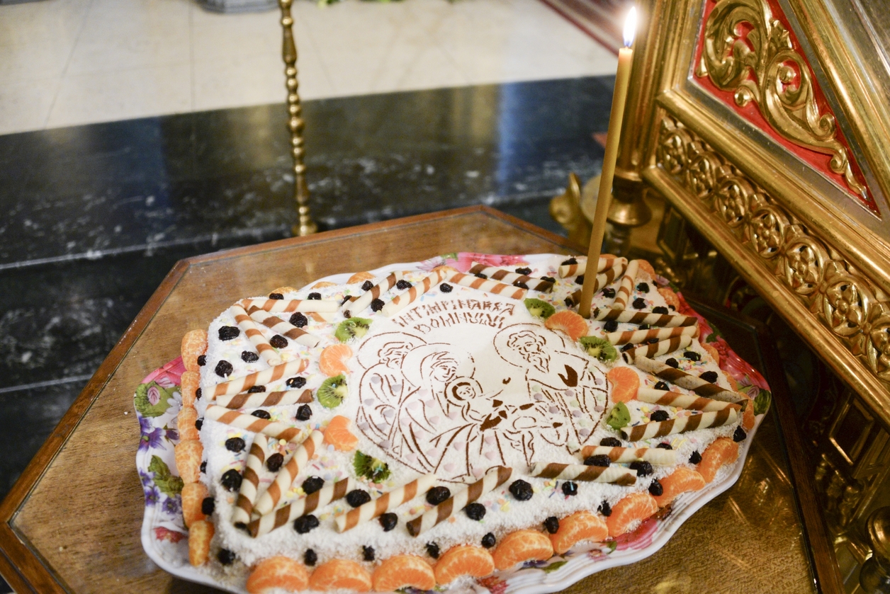 Hramul istoric al Catedralei mitropolitane din Iași, sărbătorit în prezența a șapte arhierei