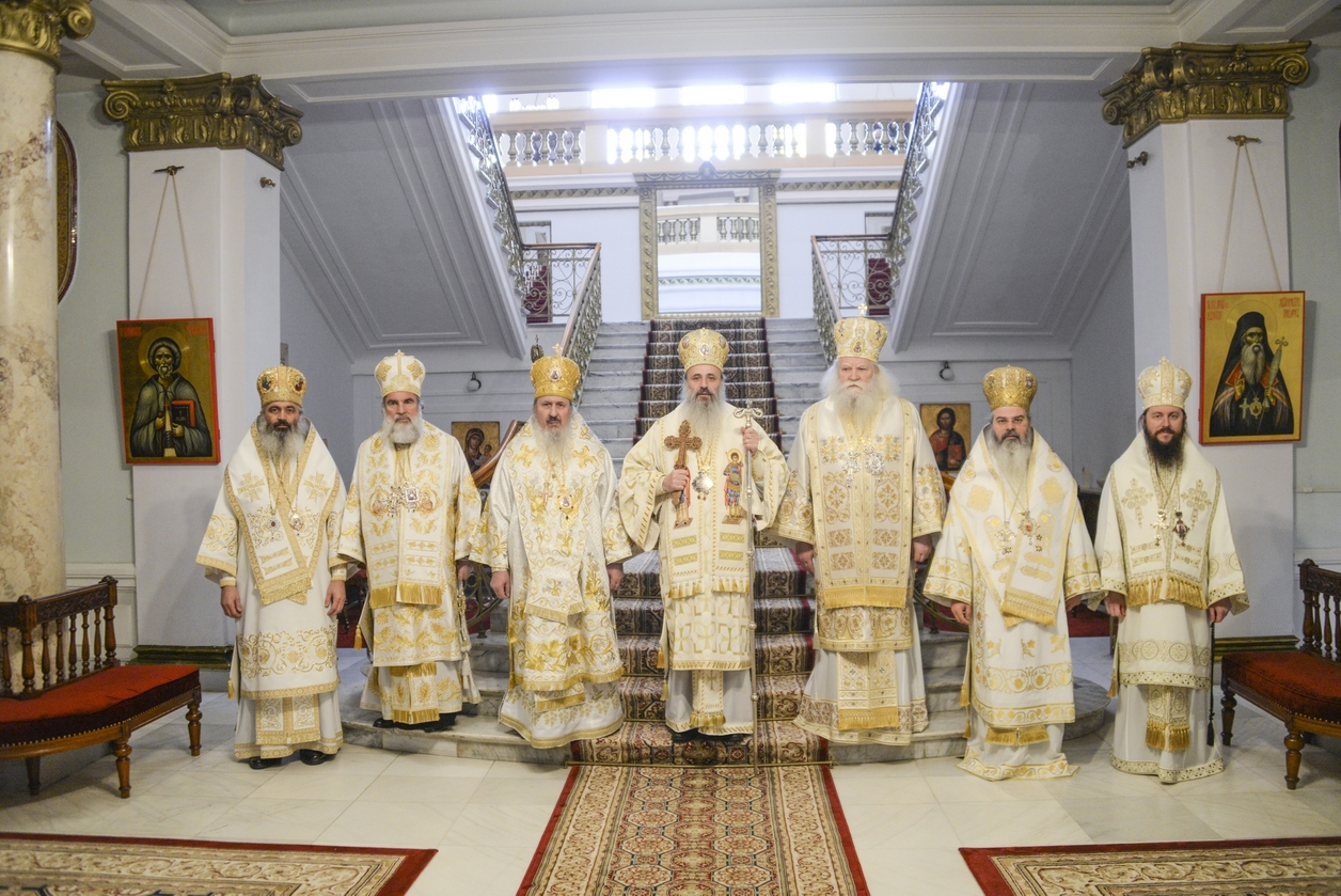 Hramul istoric al Catedralei mitropolitane din Iași, sărbătorit în prezența a șapte arhierei