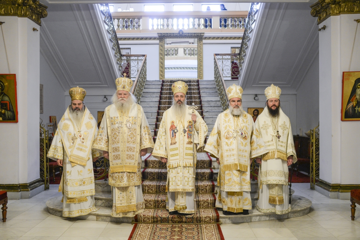 Hramul istoric al Catedralei mitropolitane din Iași, sărbătorit în prezența a șapte arhierei