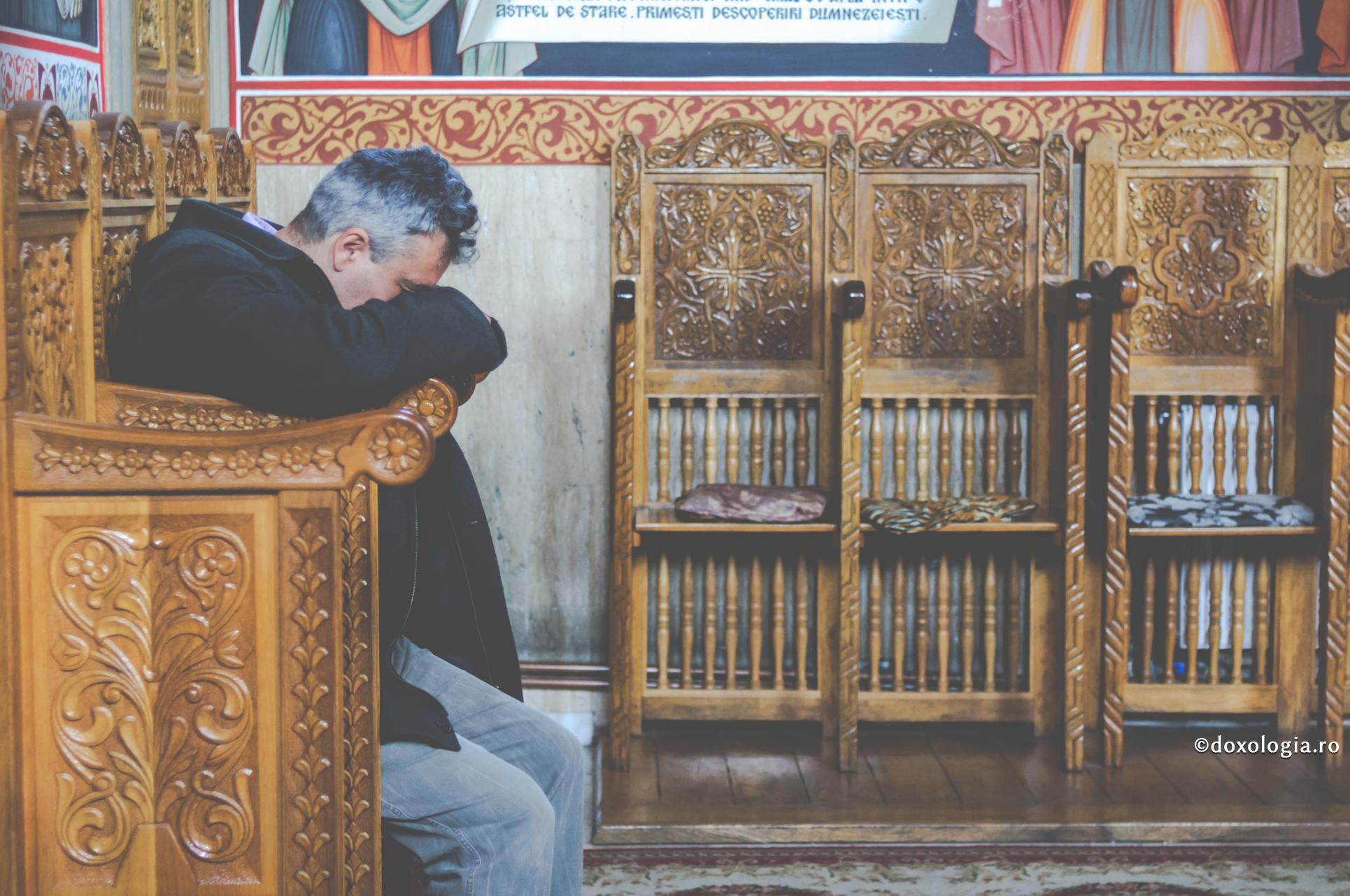 (Video) „Durerea oamenilor nu poate fi transmisă la știri” – Părintele Constantin Necula