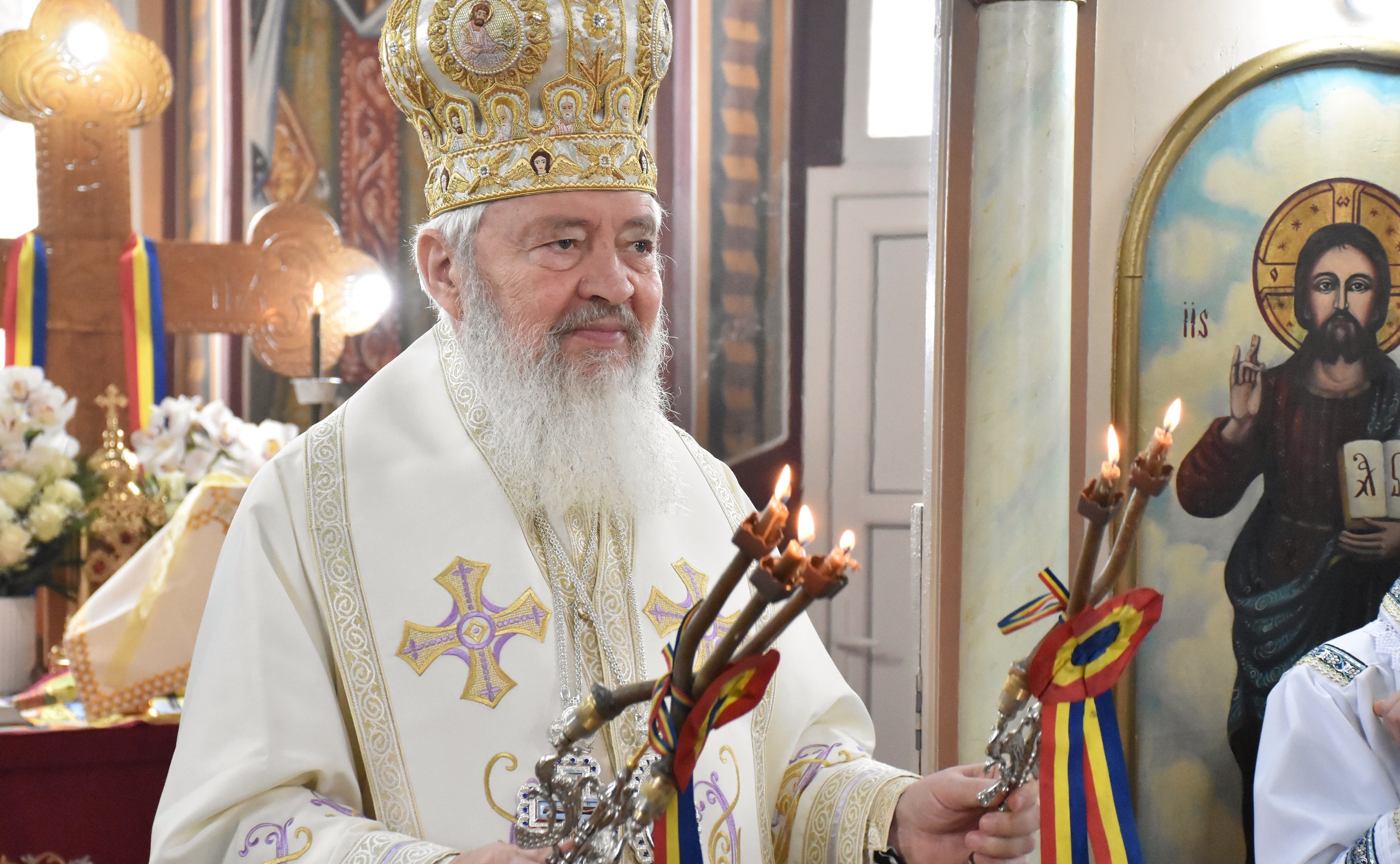 (Video) Mitropolitul Andrei: „Mândrie și smerenie” – Predică la Duminica a 33-a după Rusalii