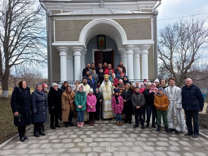 Slujire arhierească în Parohia Brânzeni, Edineţ