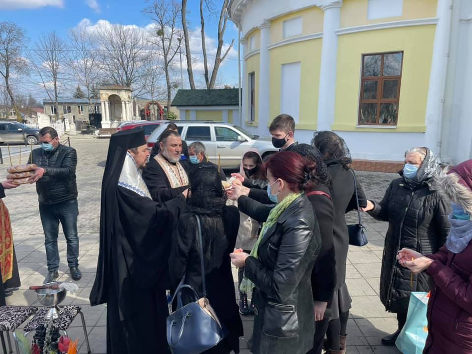 Nicolae Dabija și Alexei Mateevici, pomeniţi la Cimitirul Central din Chișinău