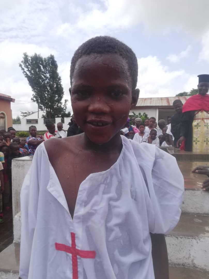 De la moarte la viață – pomenirea morților și 98 de botezuri la Centrul misionar din Kidamali