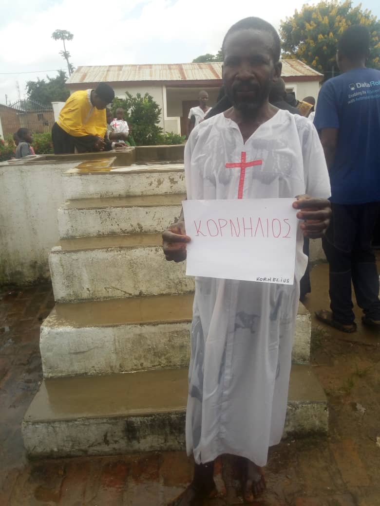 De la moarte la viață – pomenirea morților și 98 de botezuri la Centrul misionar din Kidamali