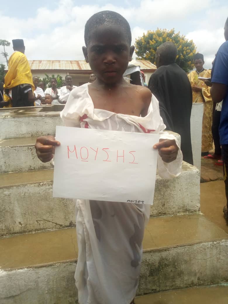 De la moarte la viață – pomenirea morților și 98 de botezuri la Centrul misionar din Kidamali