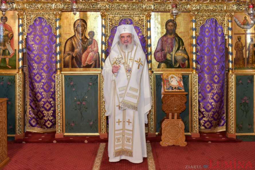 Părintele Patriarh Daniel: „Prin iertarea de păcate, prin vindecarea sufletului şi a trupului, omul recâştigă demnitatea de fiu al lui Dumnezeu după har”