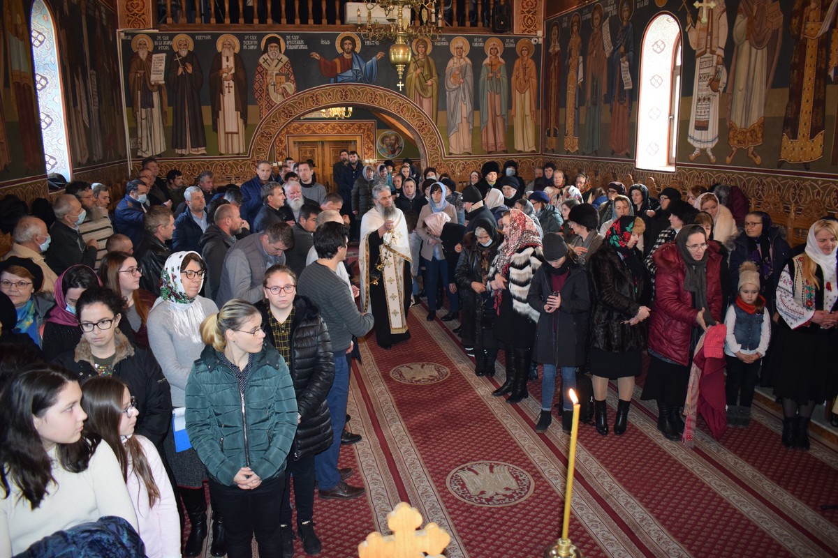 Slujbă misionară în Parohia Cătămărăști Deal Slujbă misionară în Parohia Cătămărăști Deal