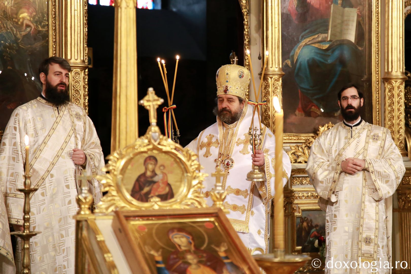 IPS Mitropolit Teofan, în Duminica Ortodoxiei: „Care este chipul unui creștin ortodox adevărat?”