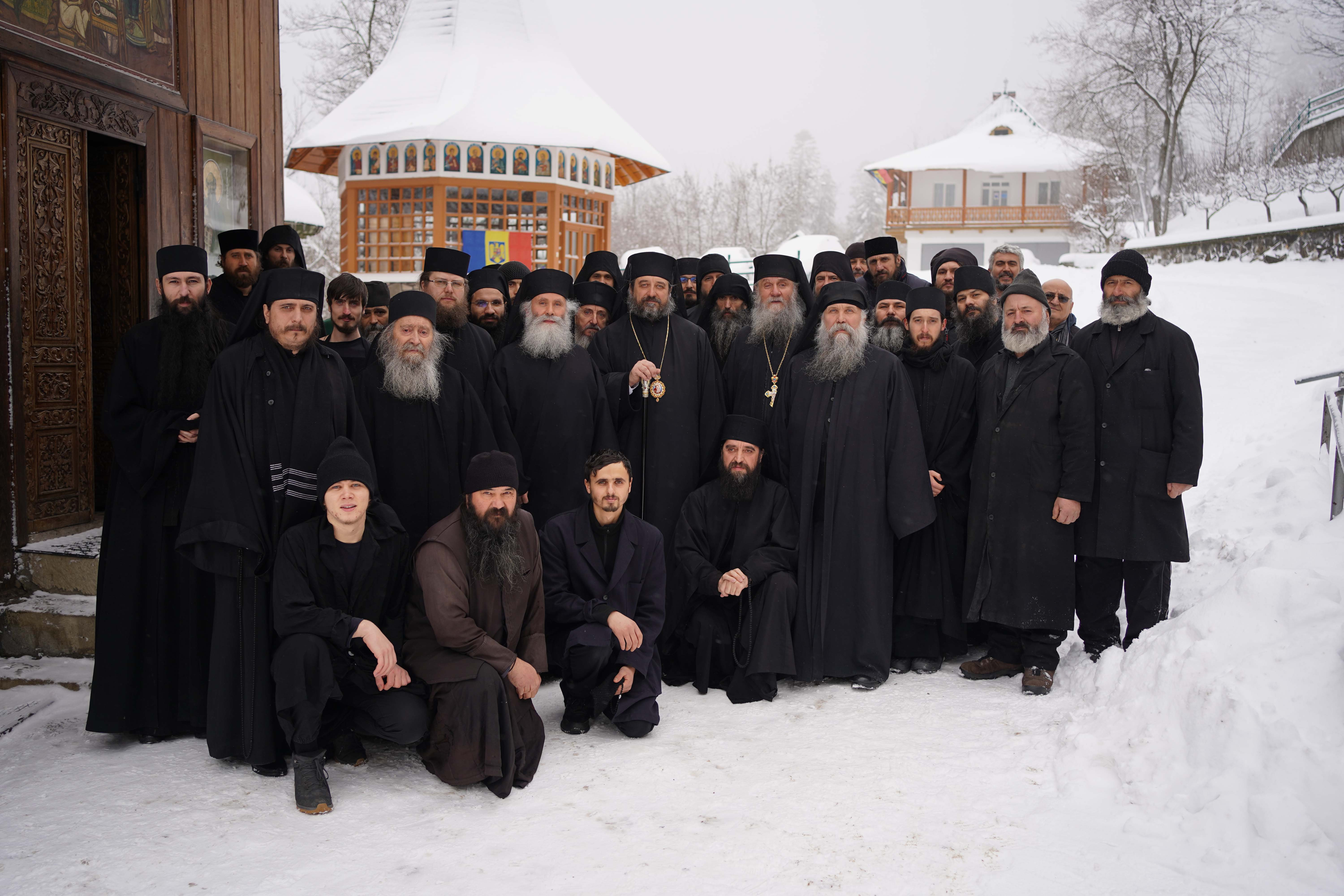 (Video) Canonul cel mare și Liturghia Darurilor la Mănăstirea Sihla