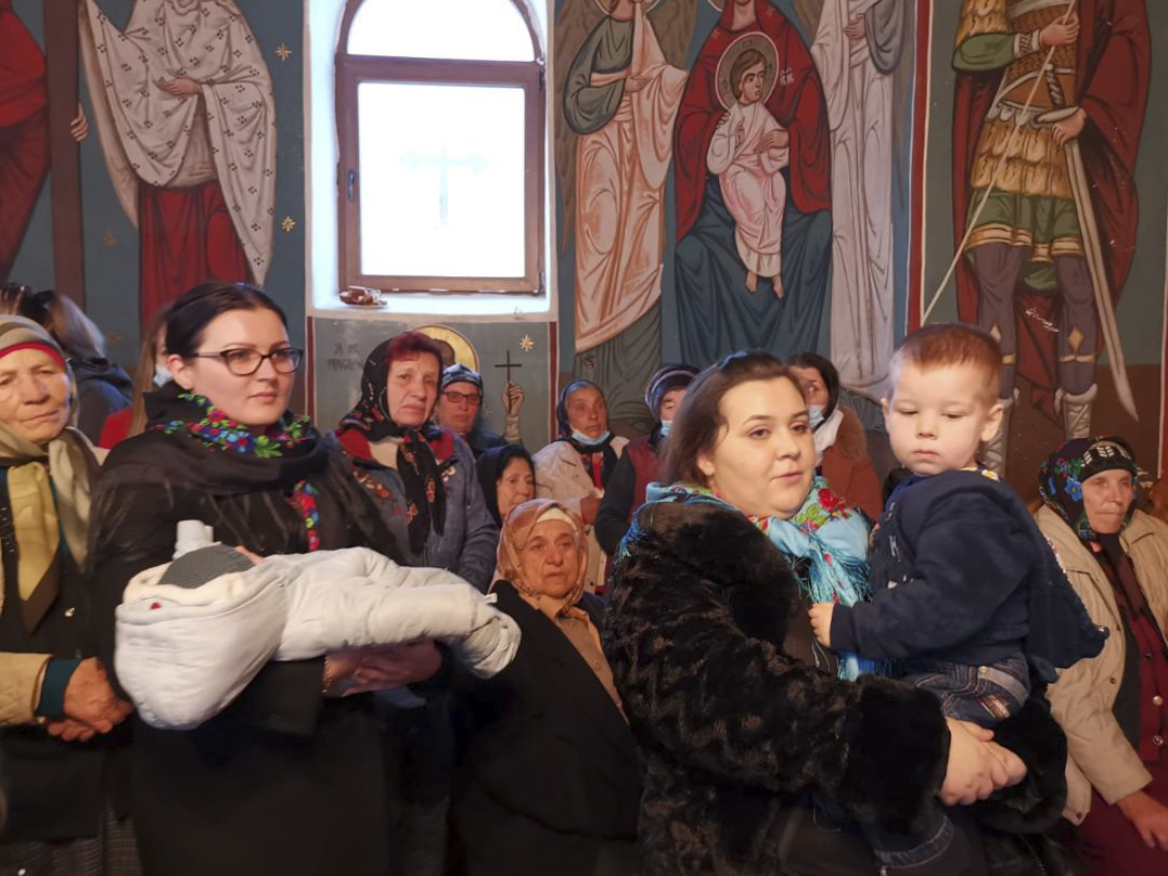 Credincioșii Parohiei Zmeu au un nou preot paroh