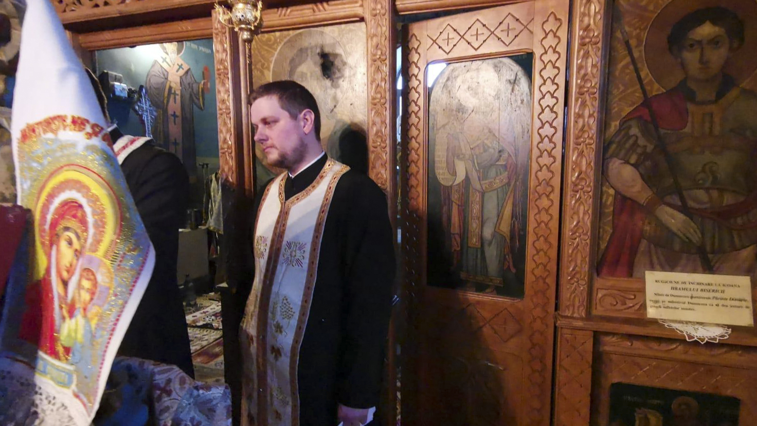 Credincioșii Parohiei Zmeu au un nou preot paroh