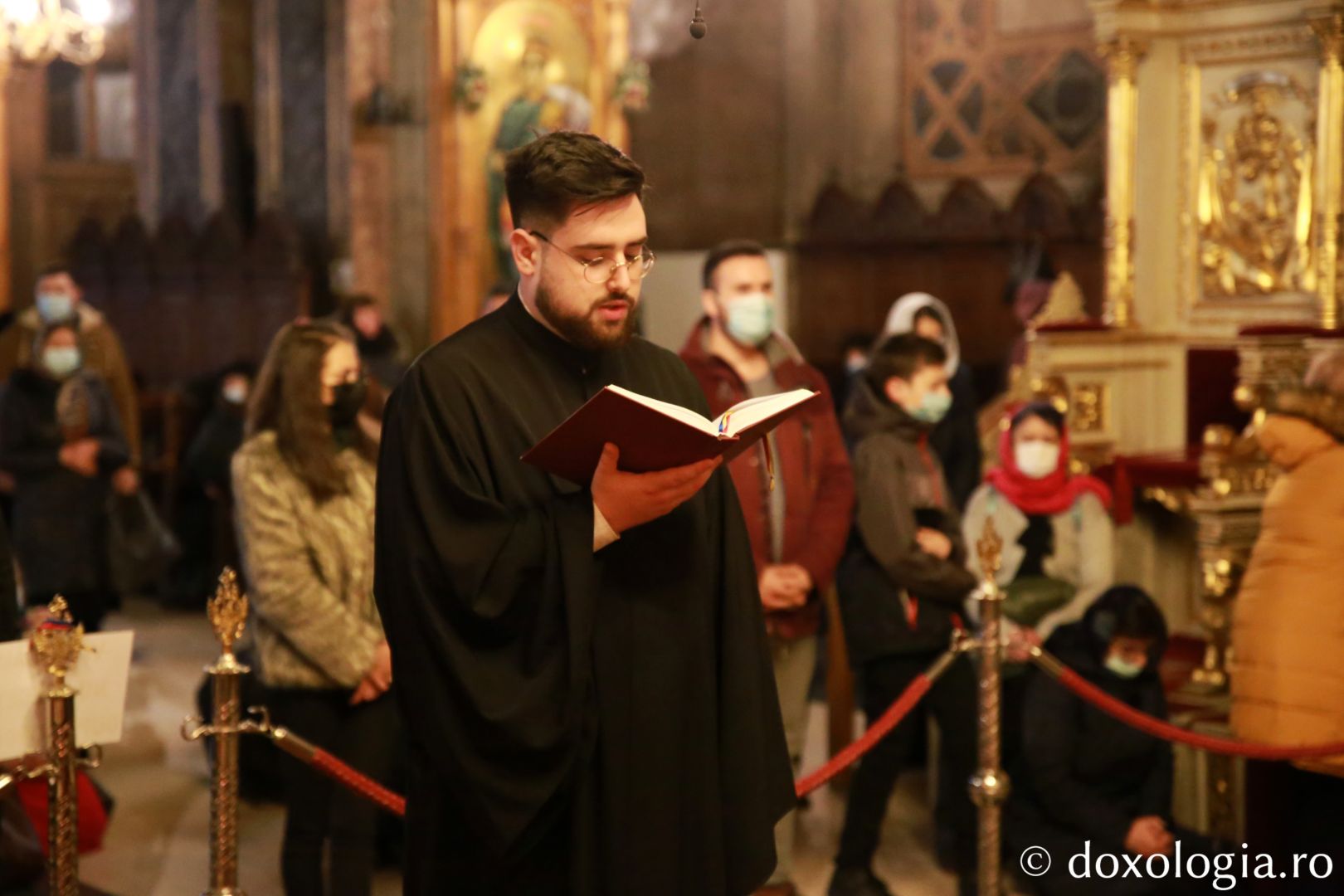 Liturghia Darurilor la Catedrala Mitropolitană. IPS Teofan: „Buna Vestire aduce nădejde într-o lume disperată”