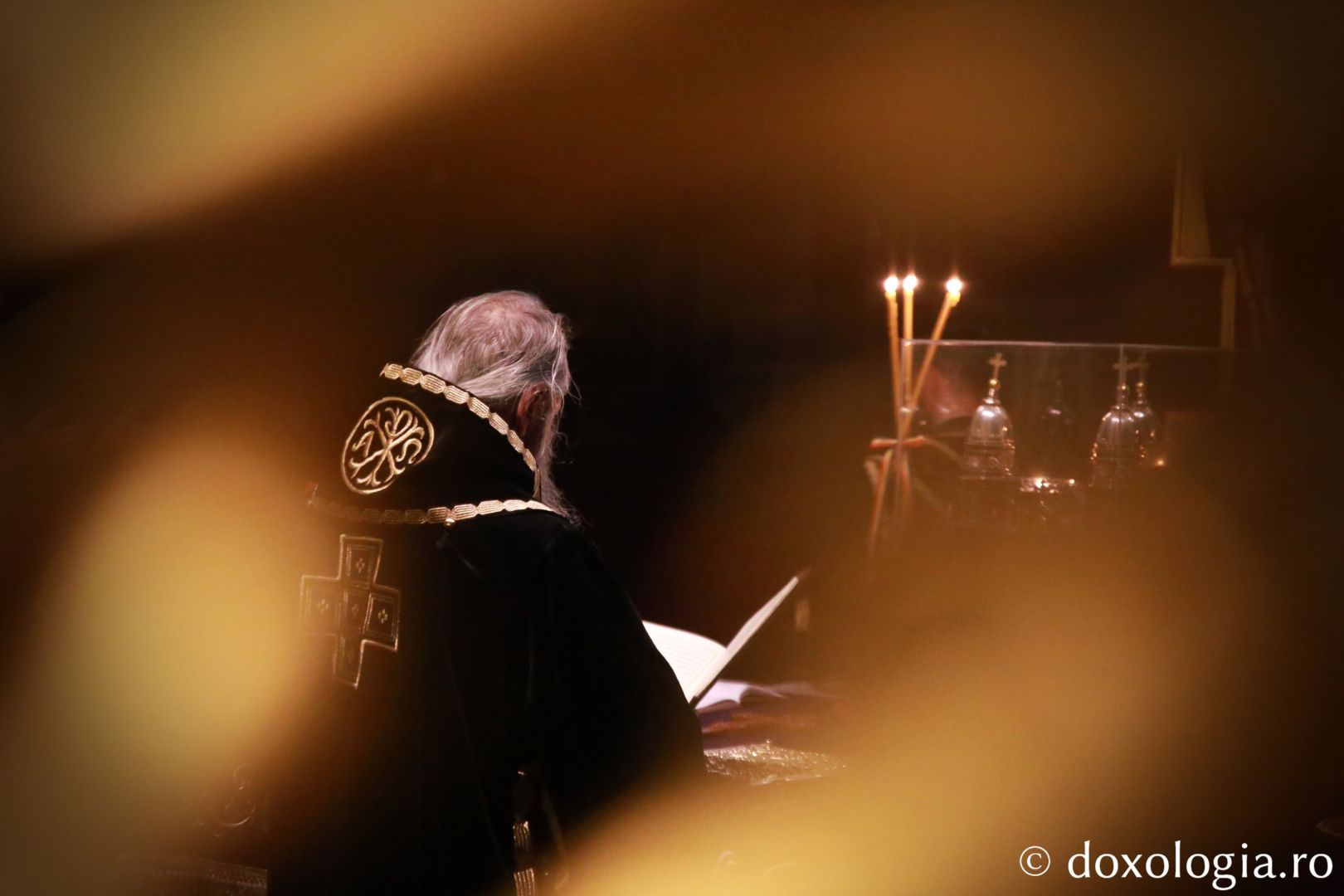 Liturghia Darurilor la Catedrala Mitropolitană. IPS Teofan: „Buna Vestire aduce nădejde într-o lume disperată”