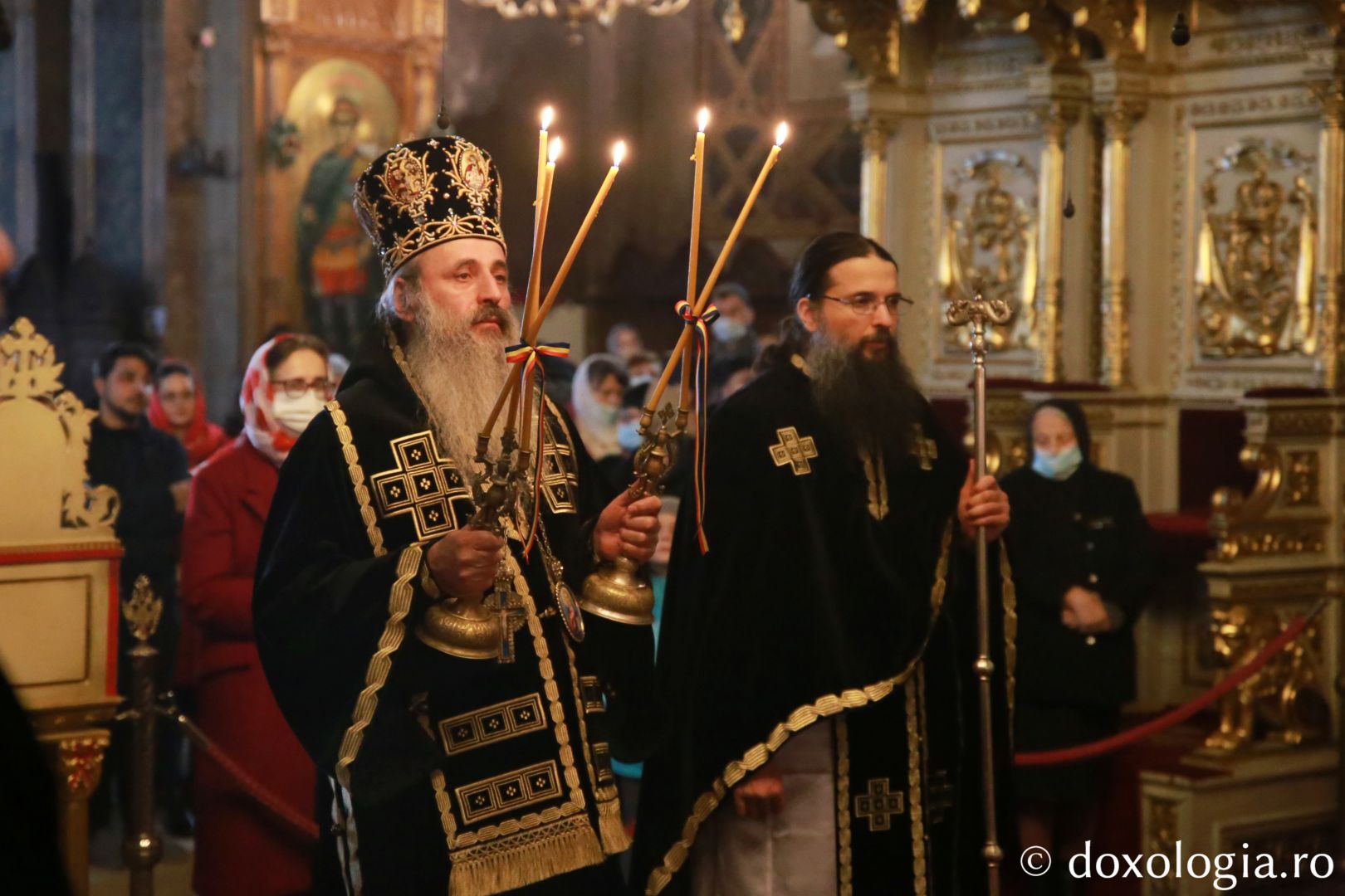 Mitropolitul Moldovei și Bucovinei la Liturghia Darurilor: „Creștinul nădăjduiește că primește de la Dumnezeu har, pace și binecuvântare”