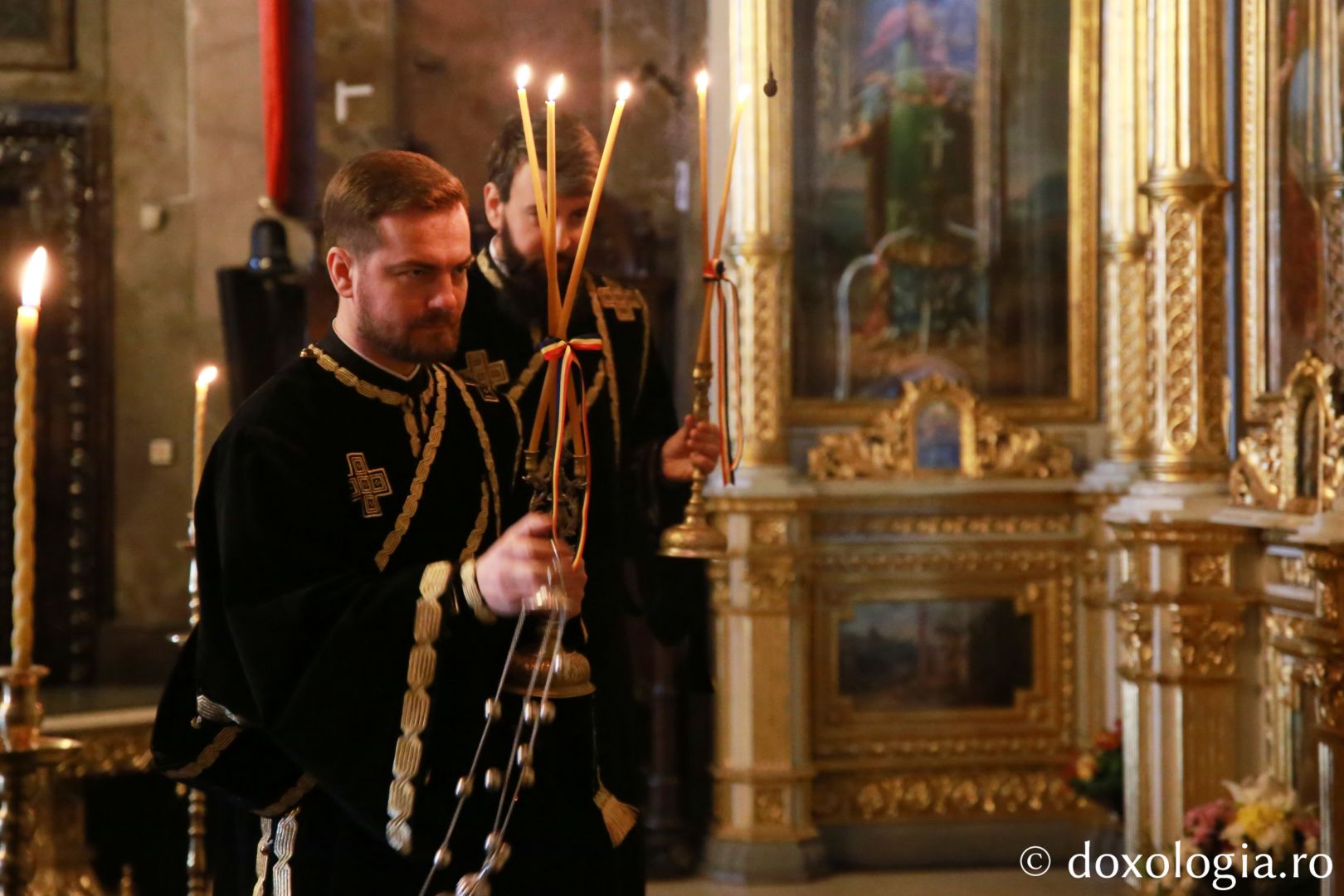 Mitropolitul Moldovei și Bucovinei la Liturghia Darurilor: „Creștinul nădăjduiește că primește de la Dumnezeu har, pace și binecuvântare”