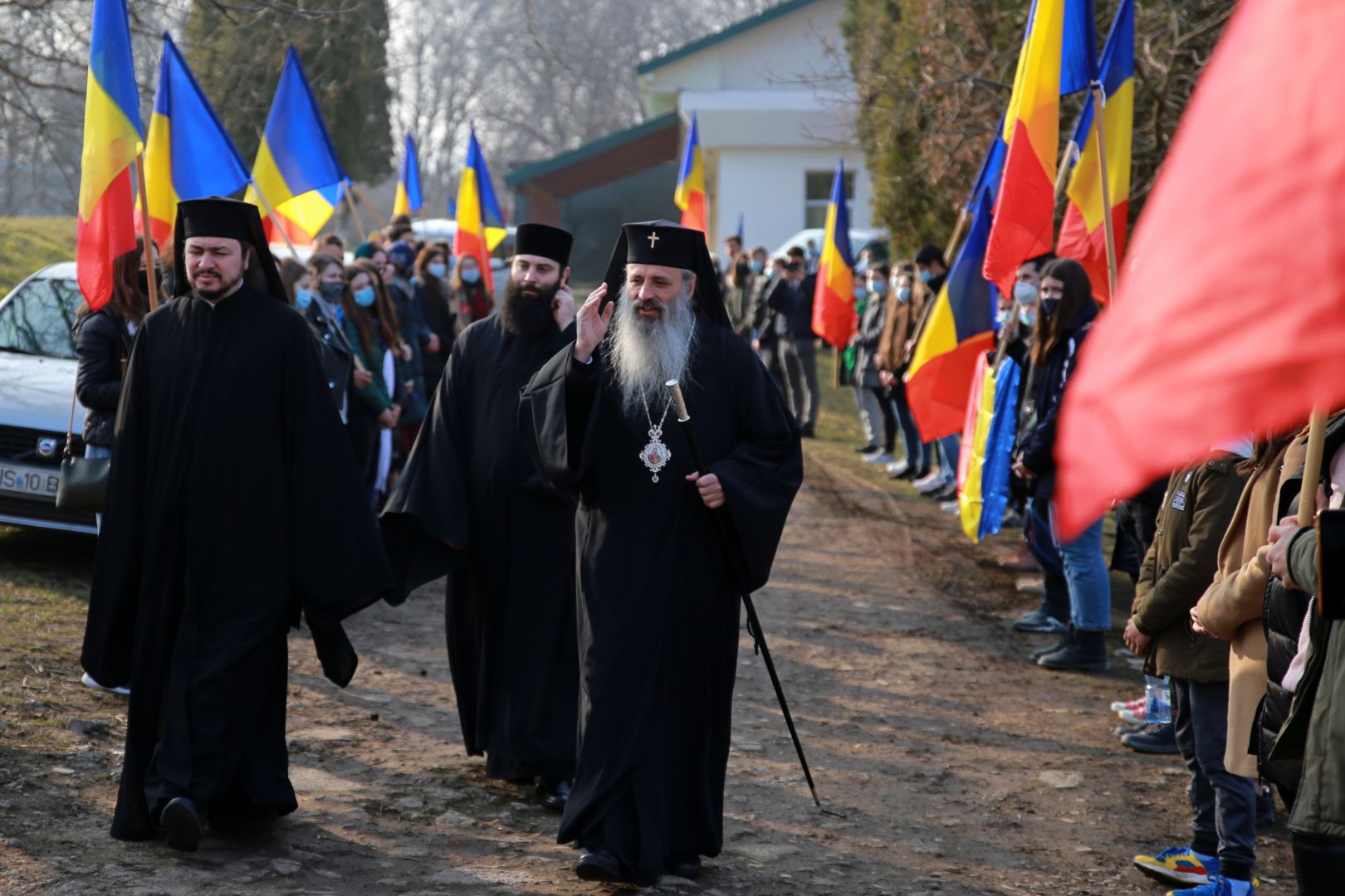 Sfântă Liturghie săvârșită de doi ierarhi, la împlinirea a 103 ani de la Unirea Basarabiei cu România