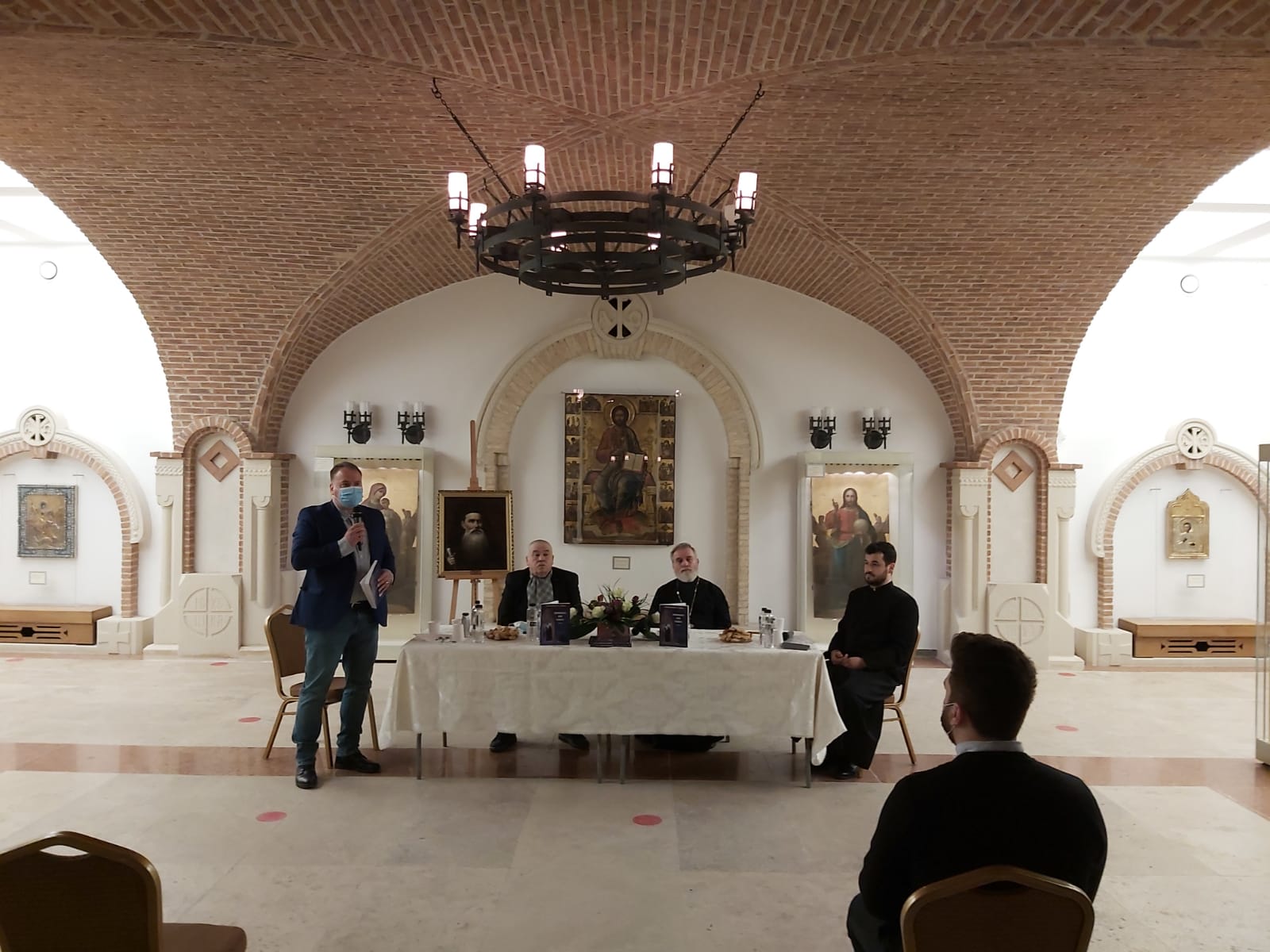 La Muzeul Mitropolitan din Iași a fost lansat un volum inedit despre Sfântul Mitropolit Iosif Naniescu