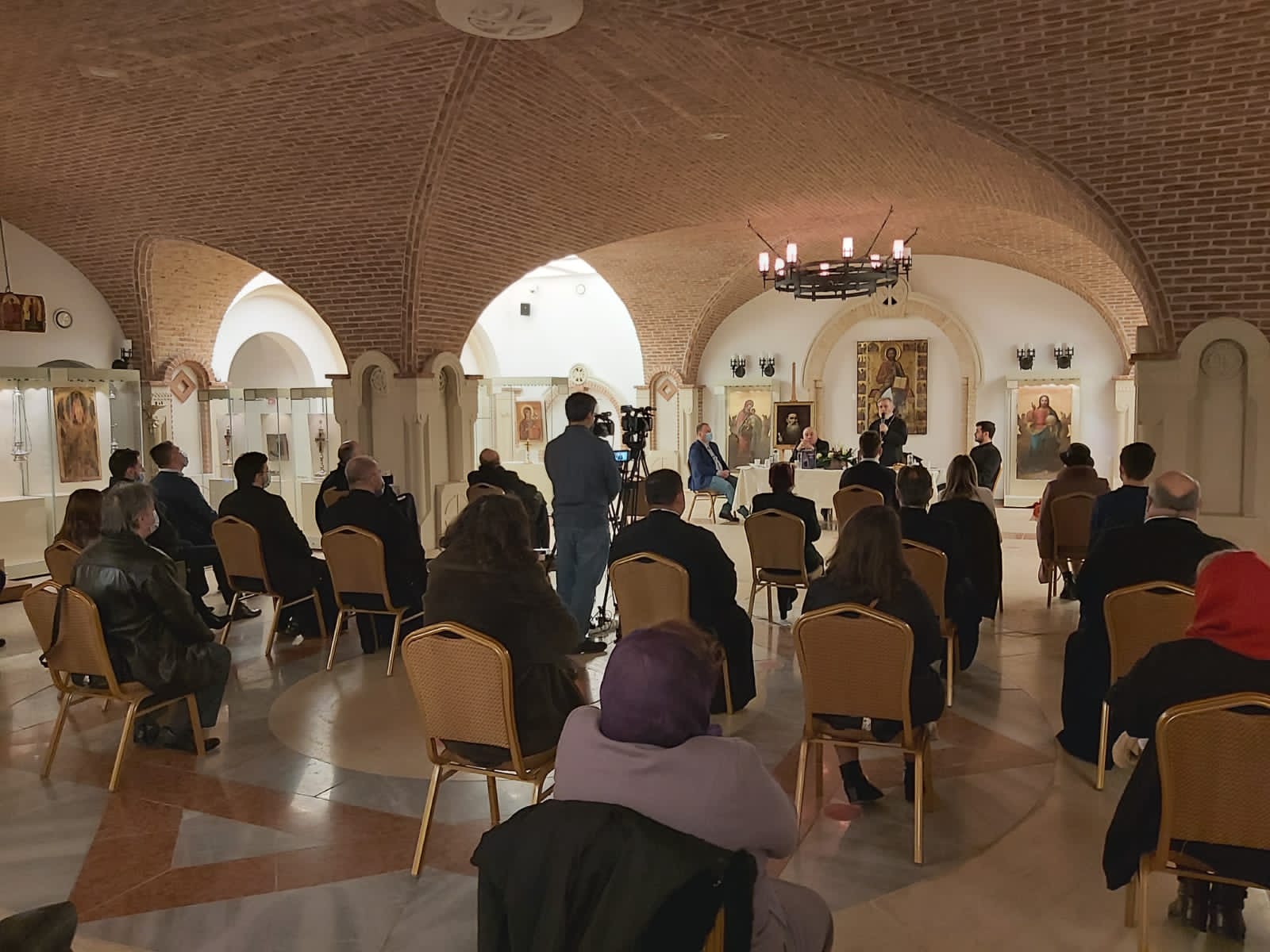 La Muzeul Mitropolitan din Iași a fost lansat un volum inedit despre Sfântul Mitropolit Iosif Naniescu