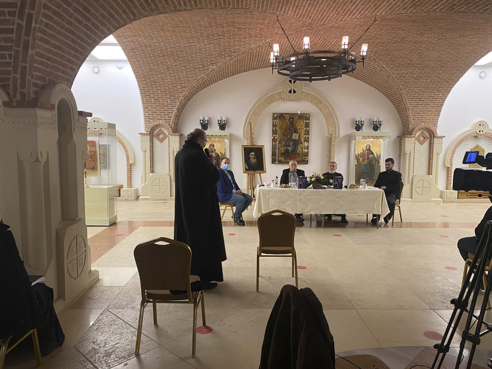 La Muzeul Mitropolitan din Iași a fost lansat un volum inedit despre Sfântul Mitropolit Iosif Naniescu