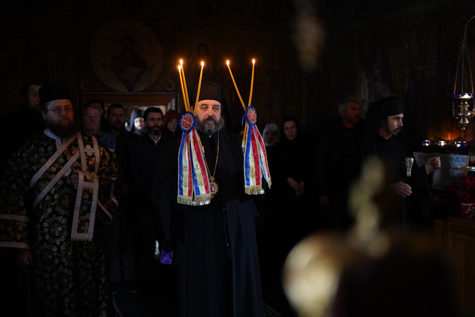 Slujbe arhierești la Mănăstirea Sihla din Neamț. PS Nichifor: „Întâlnirea cu Dumnezeu este esențială pentru noi”