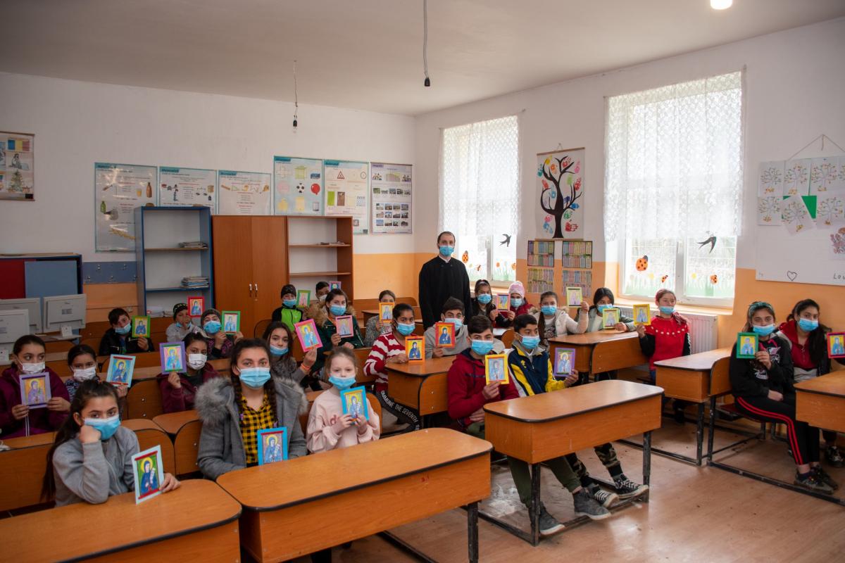 Centru catehetic în satul Poiana Negustorului-Blăgești, județul Bacău