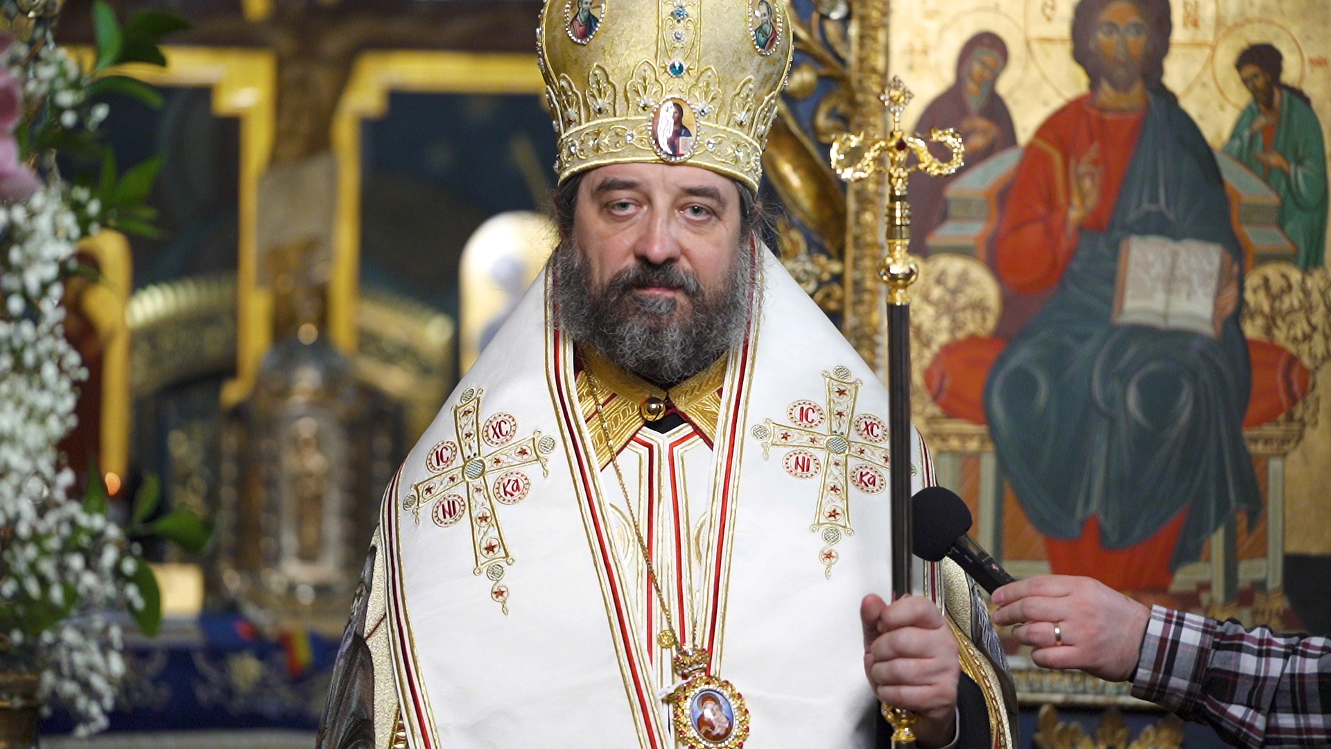 (Video) „În Icoana Bunei Vestiri se descoperă Sfânta Treime” – PS Nichifor