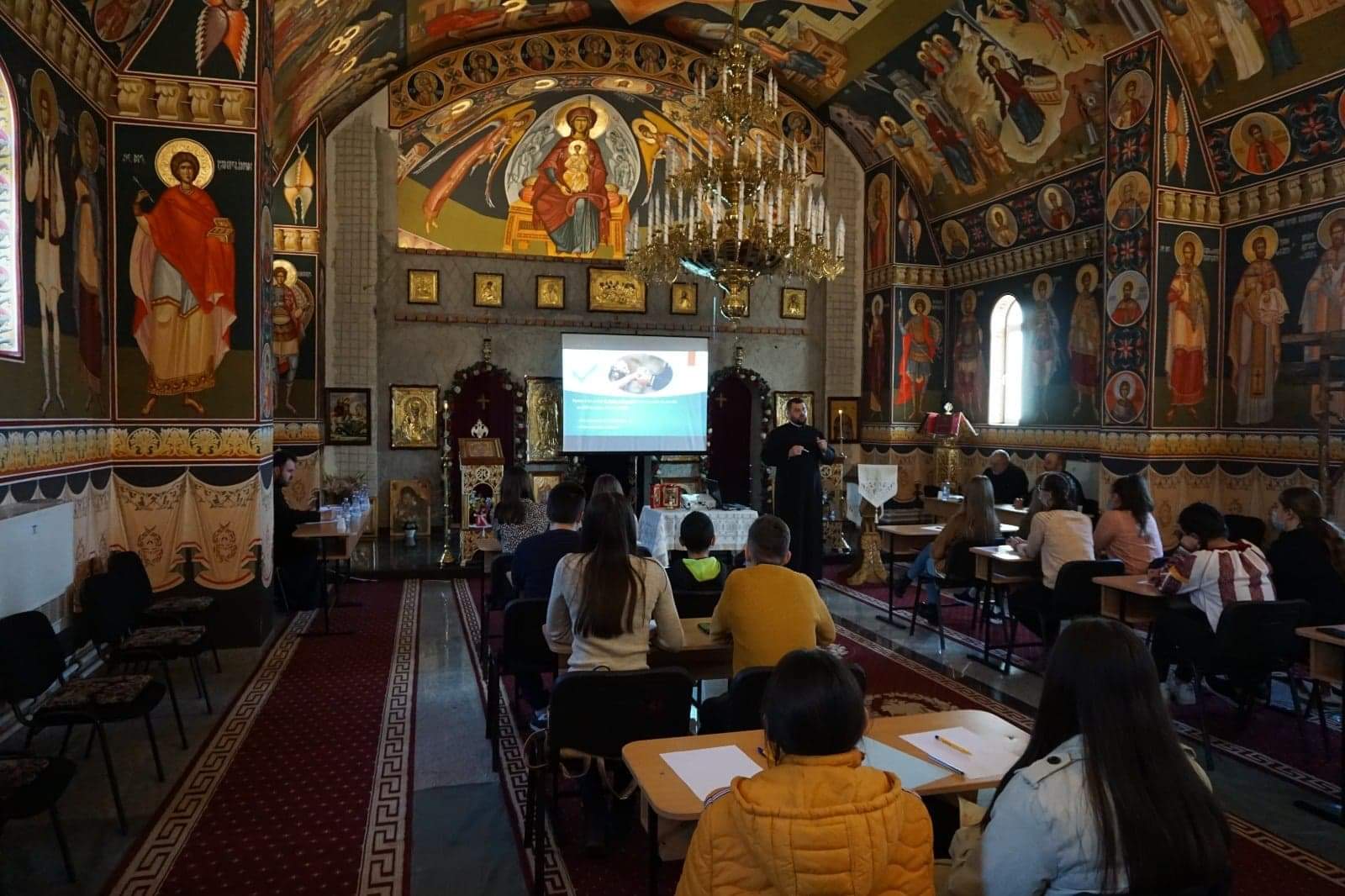 Cateheză demonstrativă la Parohia Concești