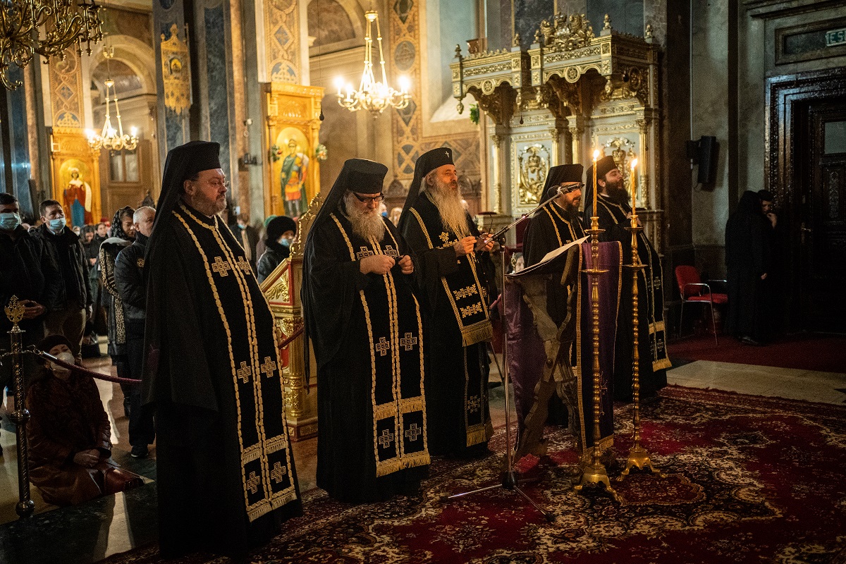 Ultima parte a Canonului Sfântului Andrei Criteanul, citită de IPS Mitropolit Teofan la Catedrala mitropolitană