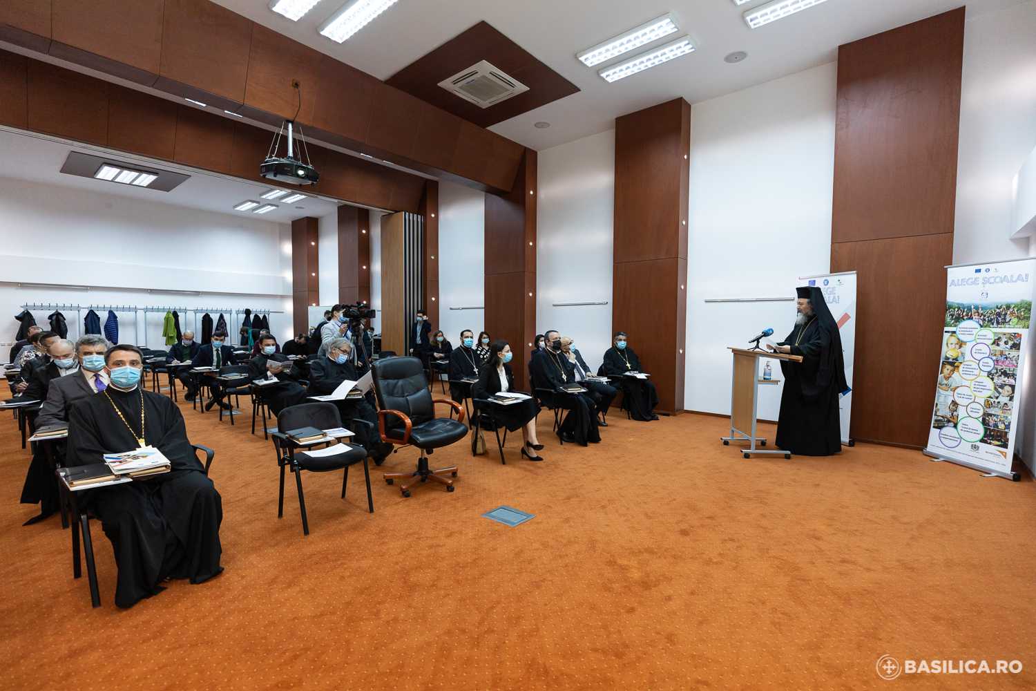 Patriarhia şi World Vision au ajutat peste 30.000 de copii prin intermediul proiectului „Alege Şcoala”!