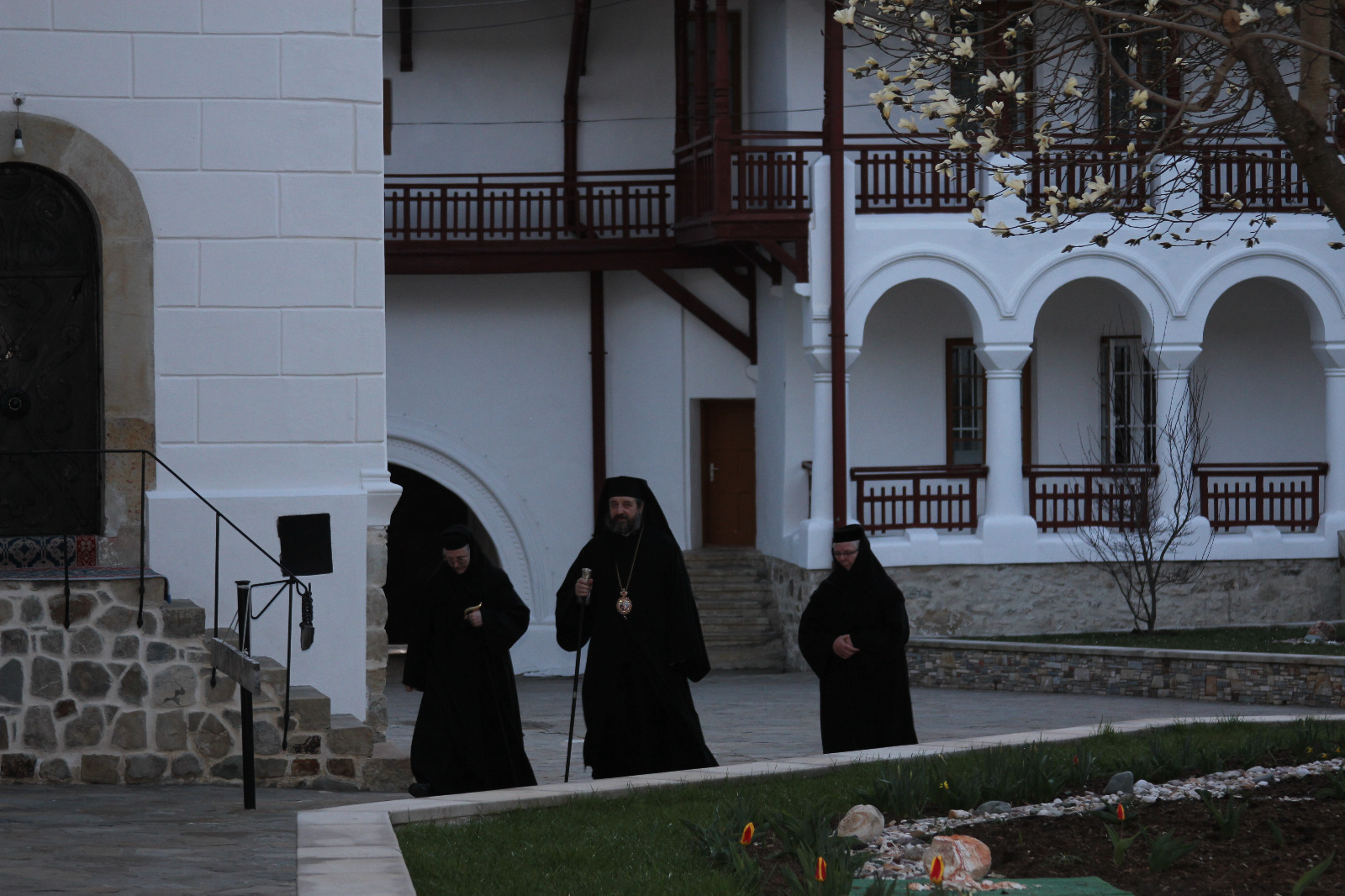 Slujire arhierească la Mănăstirea Agapia