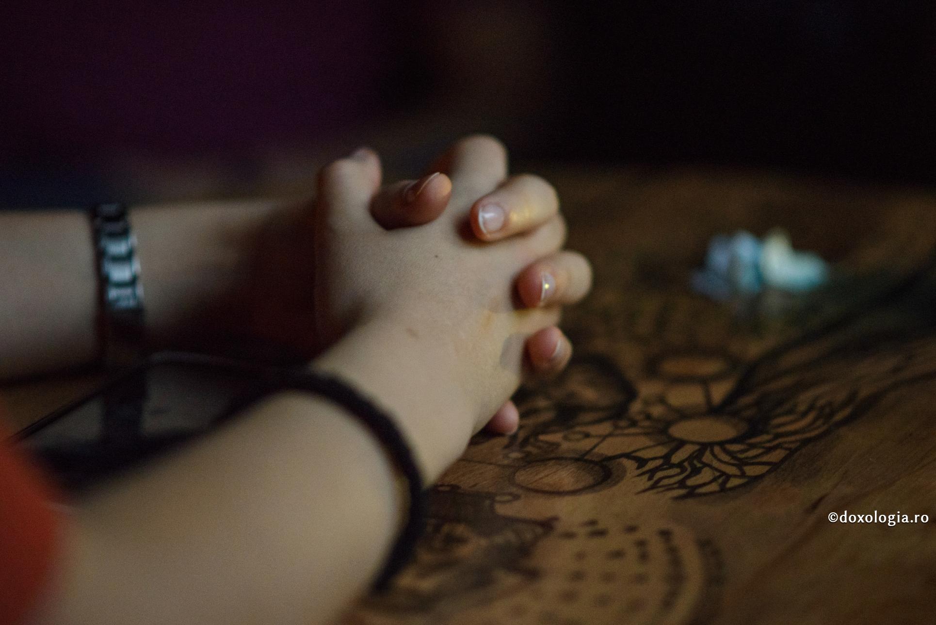 Faptul de a ne privi realitatea noastră jalnică e un dar ceresc