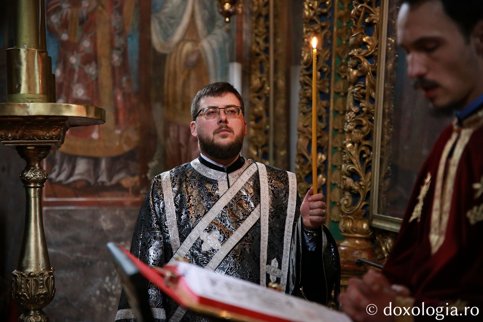 Părintele Mitropolit Teofan în Sfânta și Marea Joi : „Dumnezeu dorește ca în fiecare om să se împlinească taina răstignirii Sale”