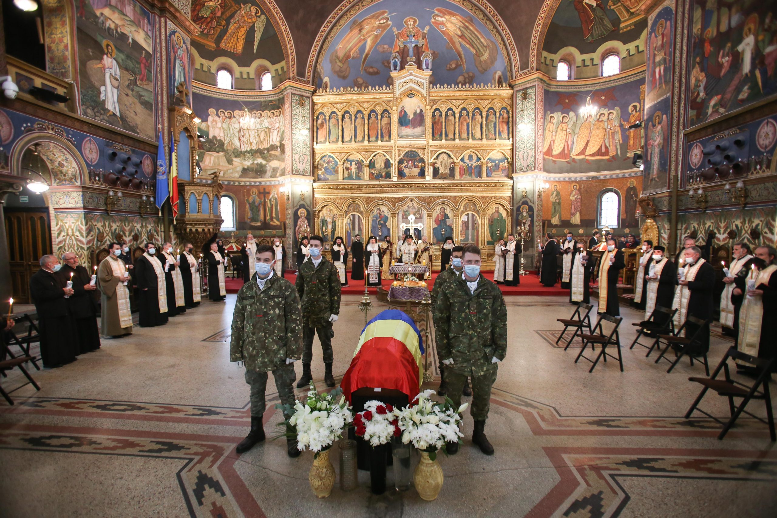 Ultimul drum pământesc pentru părintele profesor Ioan Ică Senior