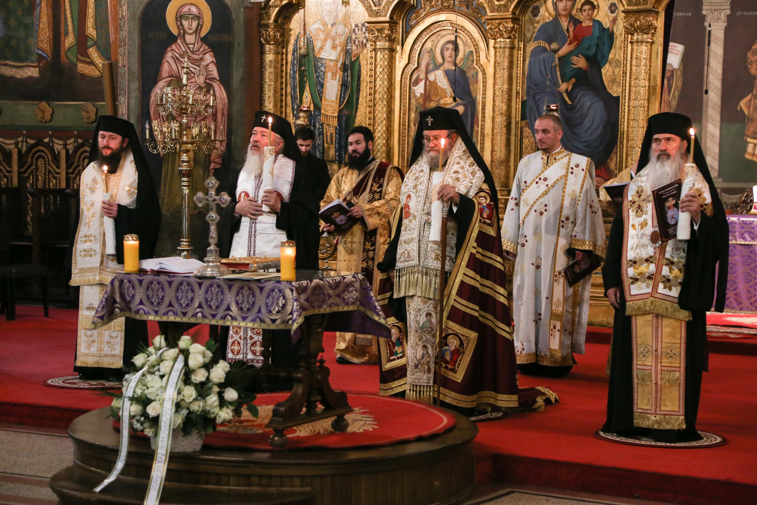 Ultimul drum pământesc pentru părintele profesor Ioan Ică Senior