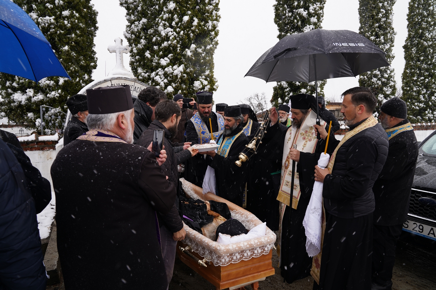 Slujba înmormântării părintelui protosinghel Nifon - „omul cel odihnitor”