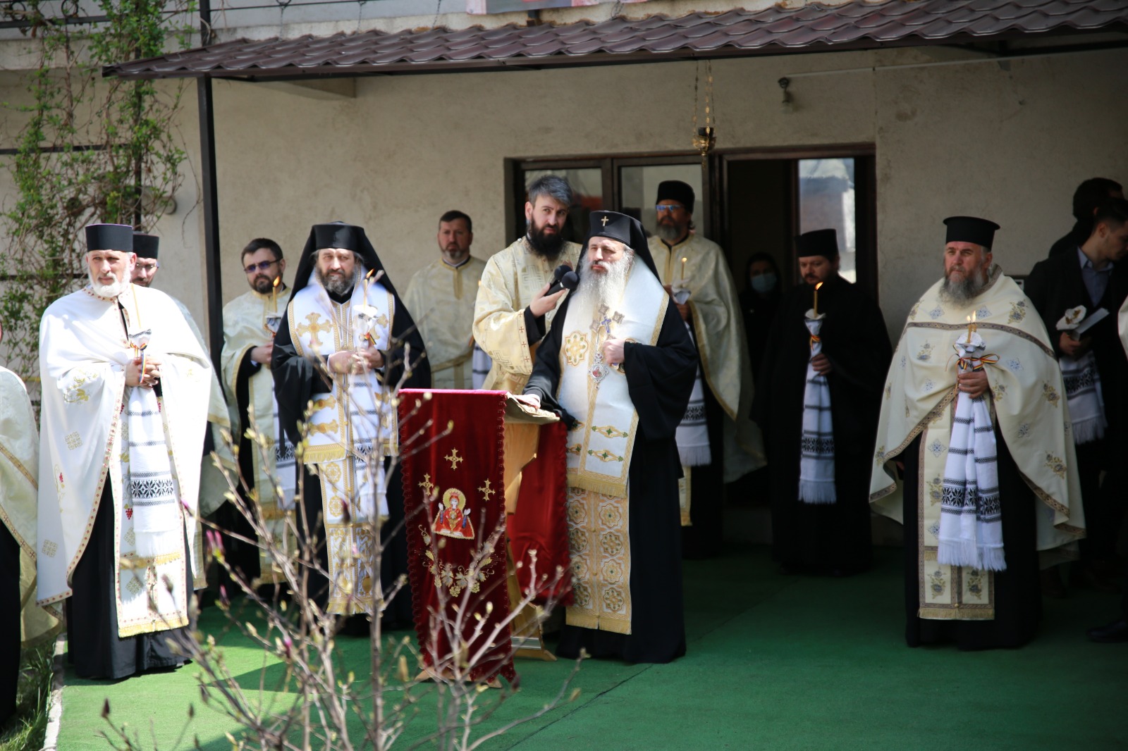 (Video) Domnul Corneliu Muha, coordonatorul Editurii „Sf. Mina”, a fost înmormântat astăzi