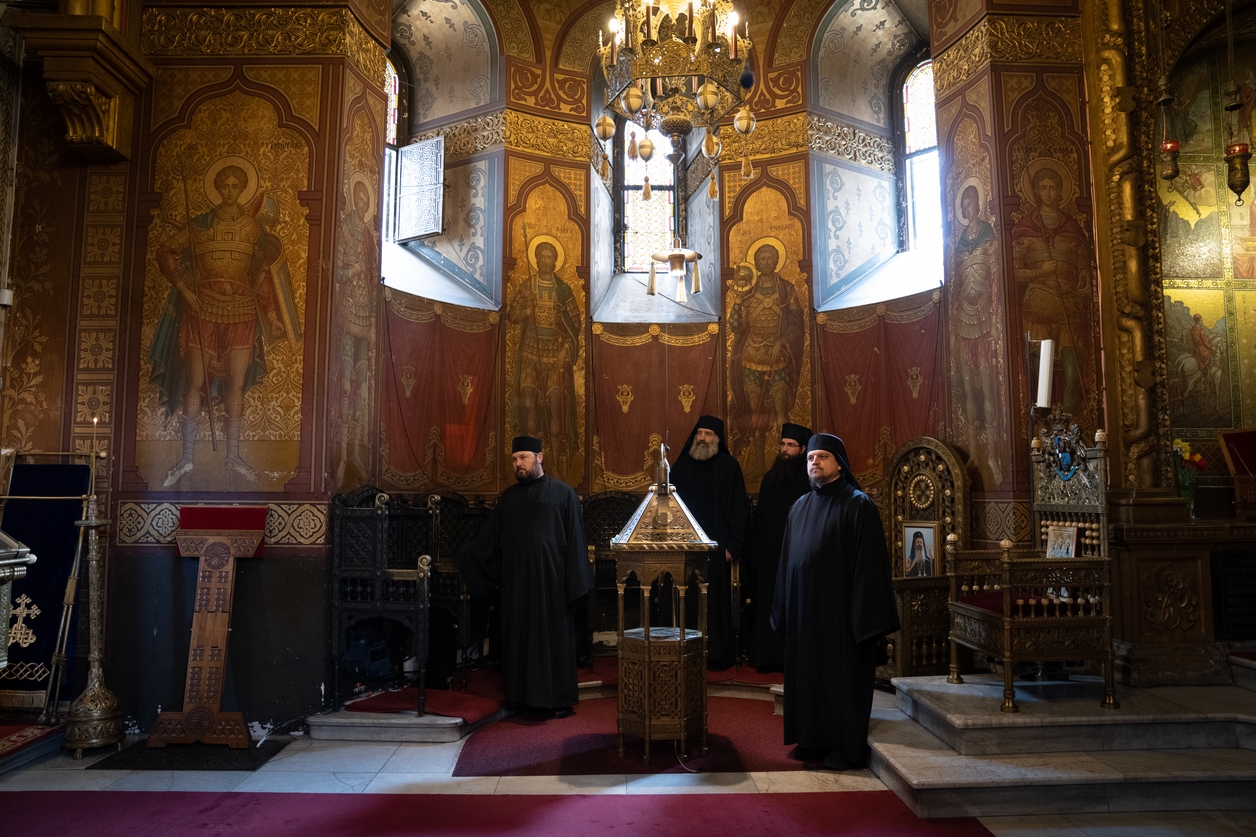 IPS Mitropolit Teofan, către noul stareț Elisei Nedescu: „Te vei mântui sau îți vei pierde mântuirea împreună cu obștea acestei mănăstiri”