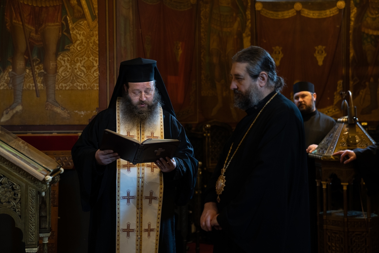 IPS Mitropolit Teofan, către noul stareț Elisei Nedescu: „Te vei mântui sau îți vei pierde mântuirea împreună cu obștea acestei mănăstiri”