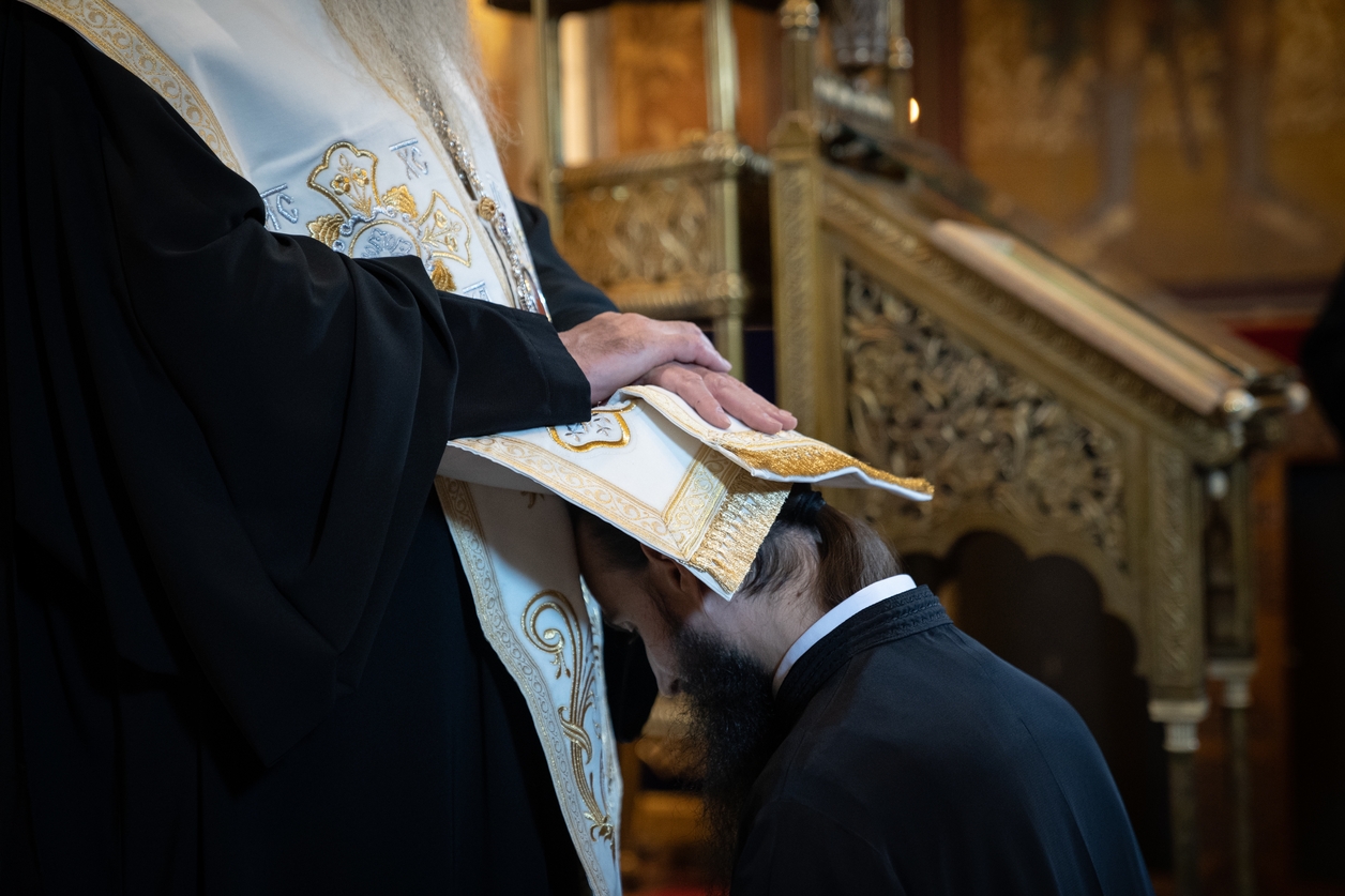 IPS Mitropolit Teofan, către noul stareț Elisei Nedescu: „Te vei mântui sau îți vei pierde mântuirea împreună cu obștea acestei mănăstiri”